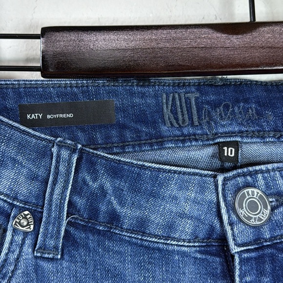 (T3) Kut from the Kloth®
Catherine High-Rise Fab Ab
Boyfriend Jeans, size 10/12 - Picture 4 of 16